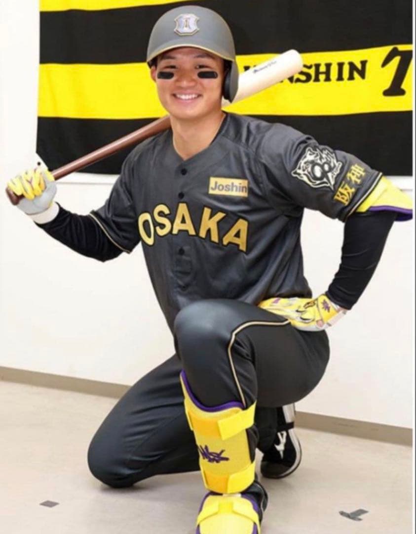 阪神タイガース　森下翔太　ブラックダイナマイトユニフォーム　Mサイズ