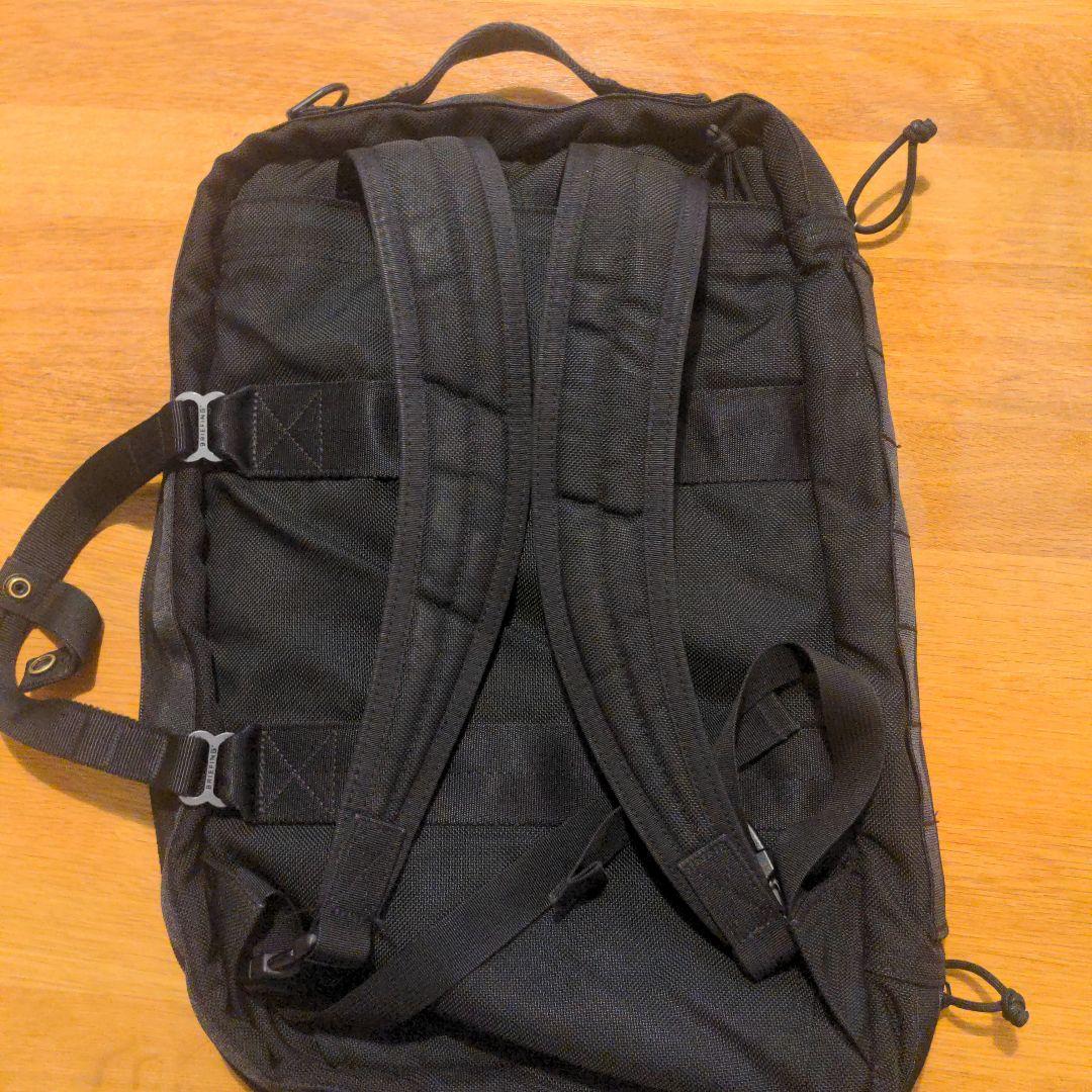 BRIEFING×TOMORROWLAND バッグ