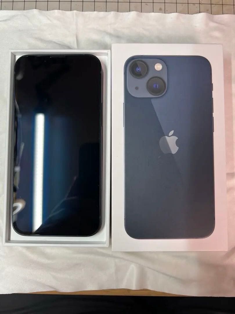 Apple iPhone 13 miniミッドナイト 本体 箱付き