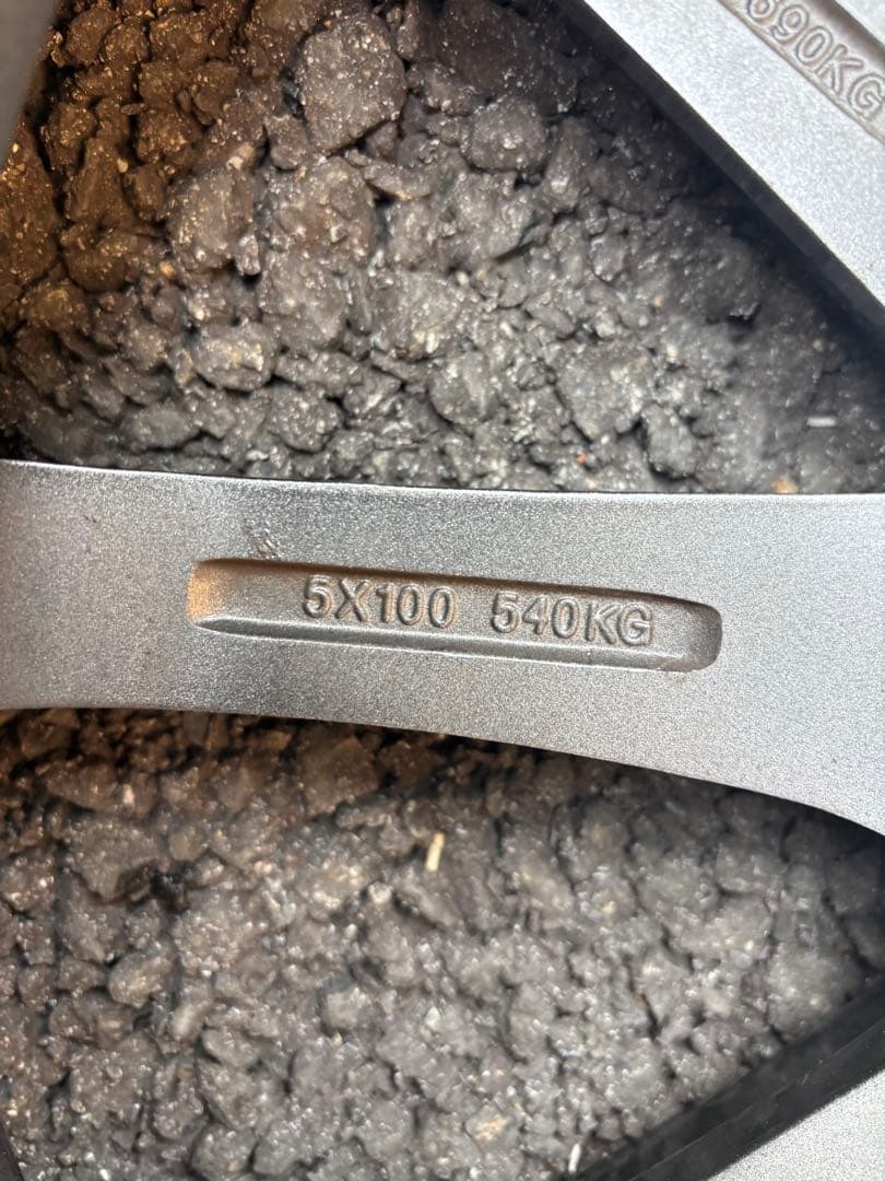 シルバースポークホイールセット DUNLOP 225/60R17