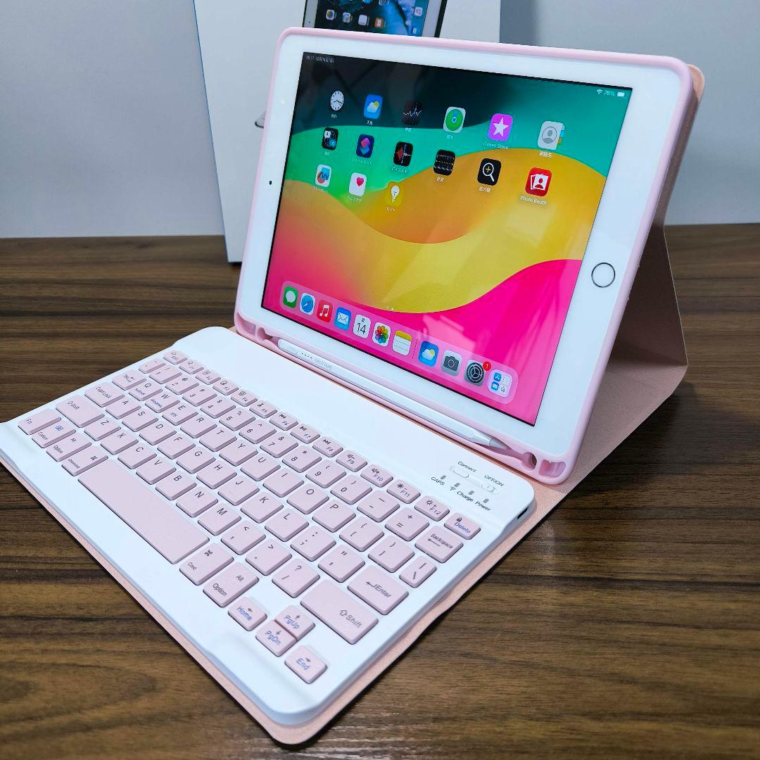 iPad 第6世代 Simフリー 32GB ケースとキーボード、タッチペン