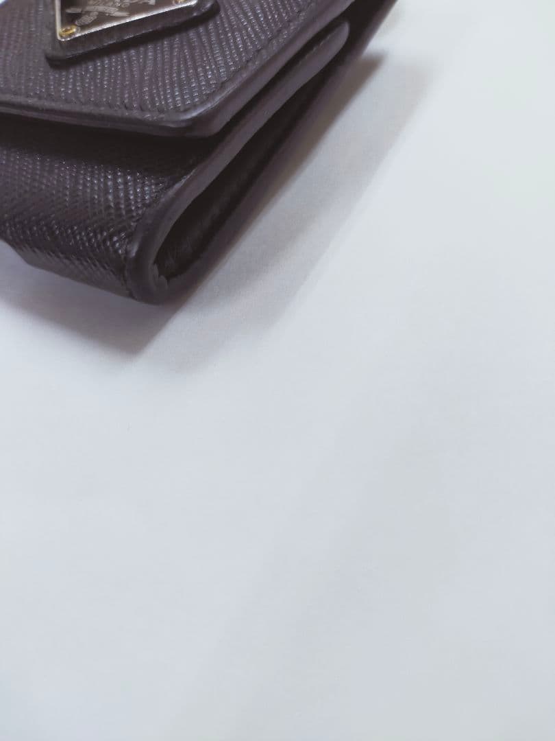 【美品】PRADA イヤホンケース　サフィアーノ