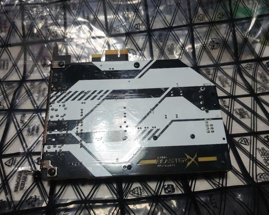 拡張カード Sound BlasterX AE-5