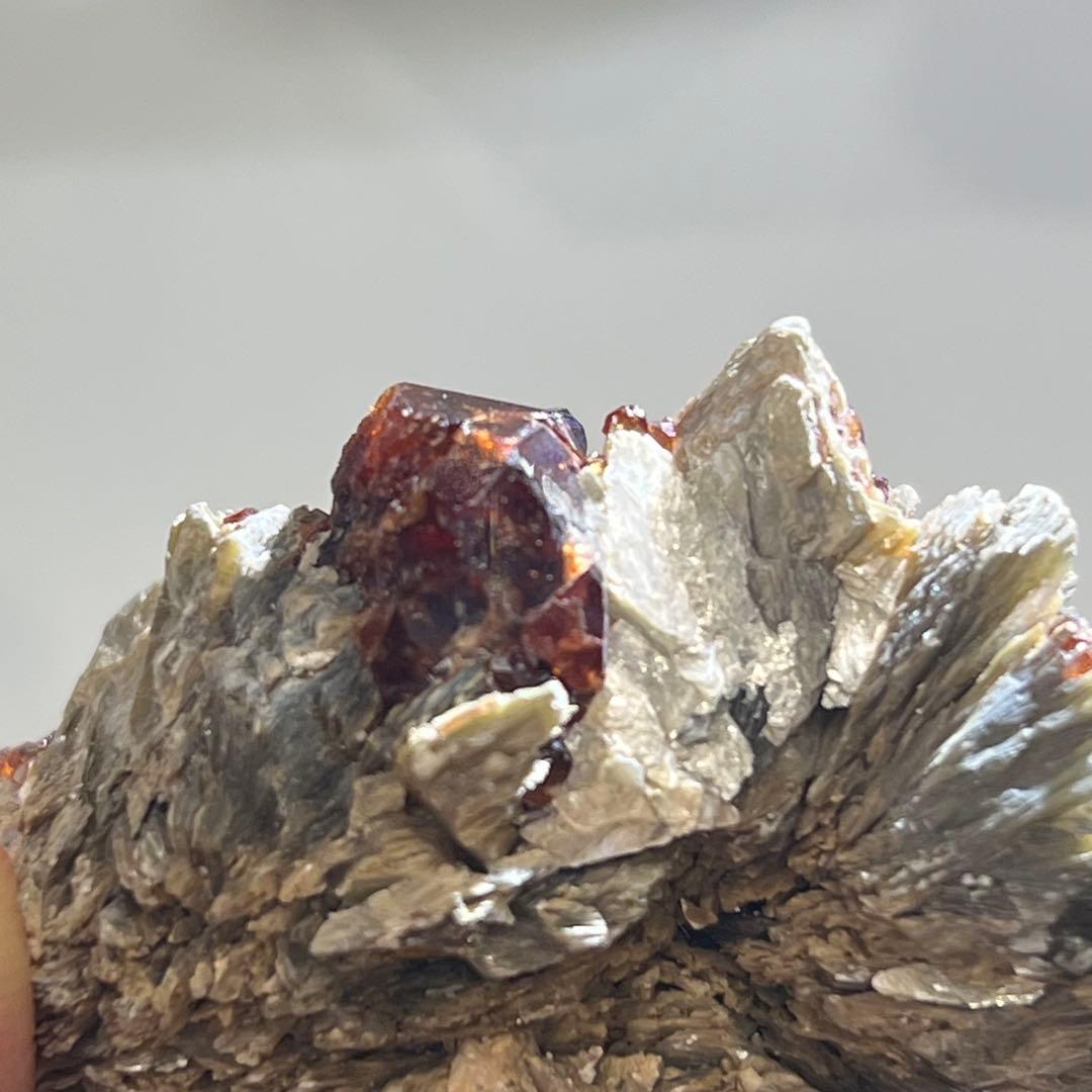 ガーネット 2点セット　1x 母岩付き クラスタ