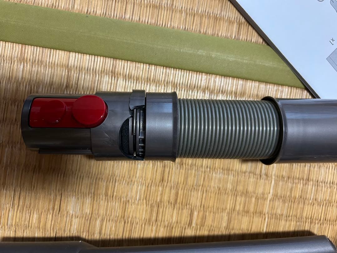 Dyson cyclone V10 fluffy+ 本体