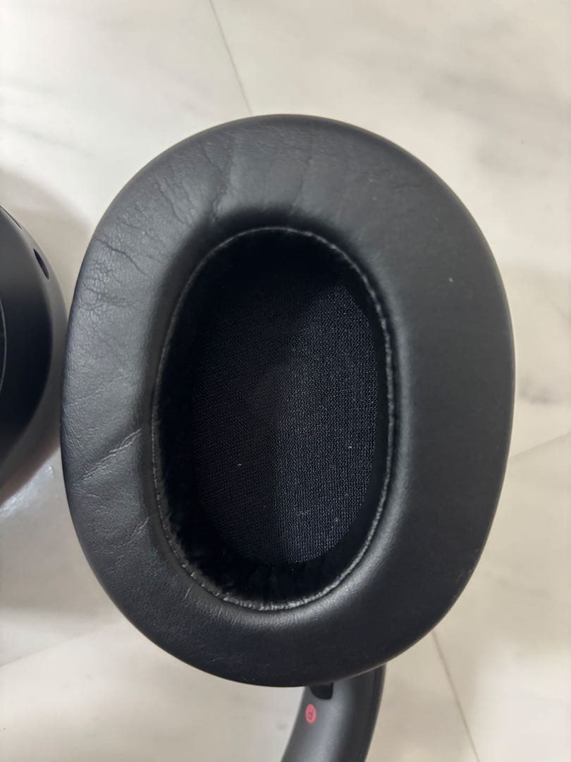 SONY ULT ワイヤレスヘッドホン(ヘッドホンスタンド付き)