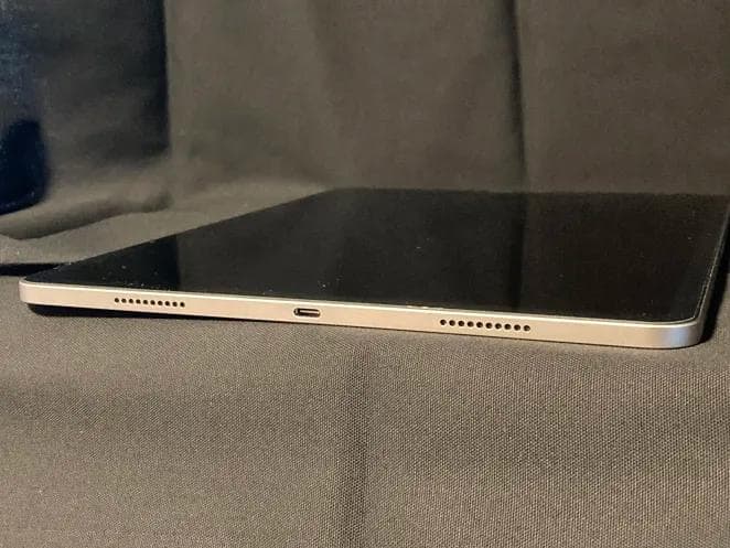 iPad Pro (第6世代) 128GB　ノート型ケース付属