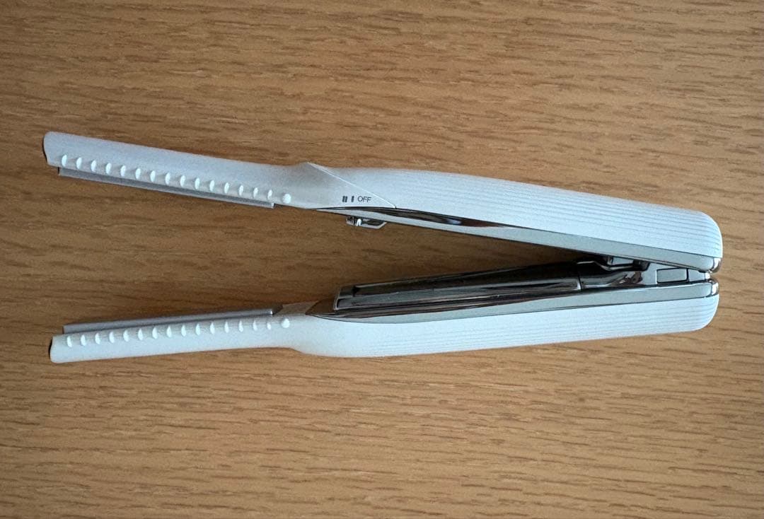 【15日まで値下げ出品】ReFaリファ ビューティックフィンガーアイロン