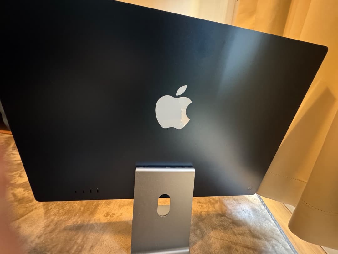 Apple M3 iMac 24インチ 本体 16GB/256GB と付属品