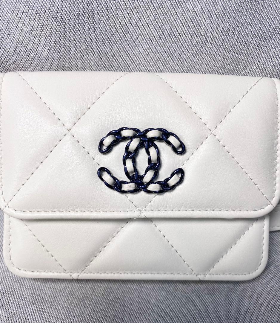 シャネル 19 ウエストバッグ チェーンウォレット