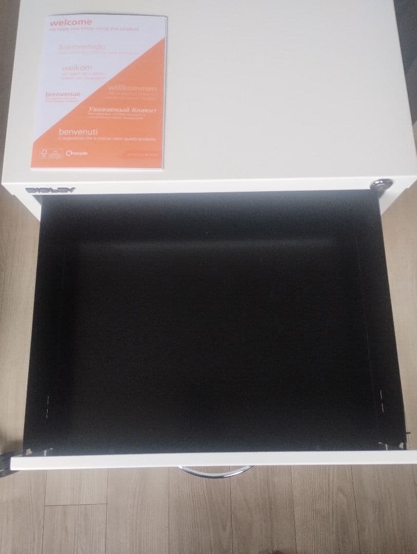 BISLEY　ビスレー　キャビネット　鍵無し　白