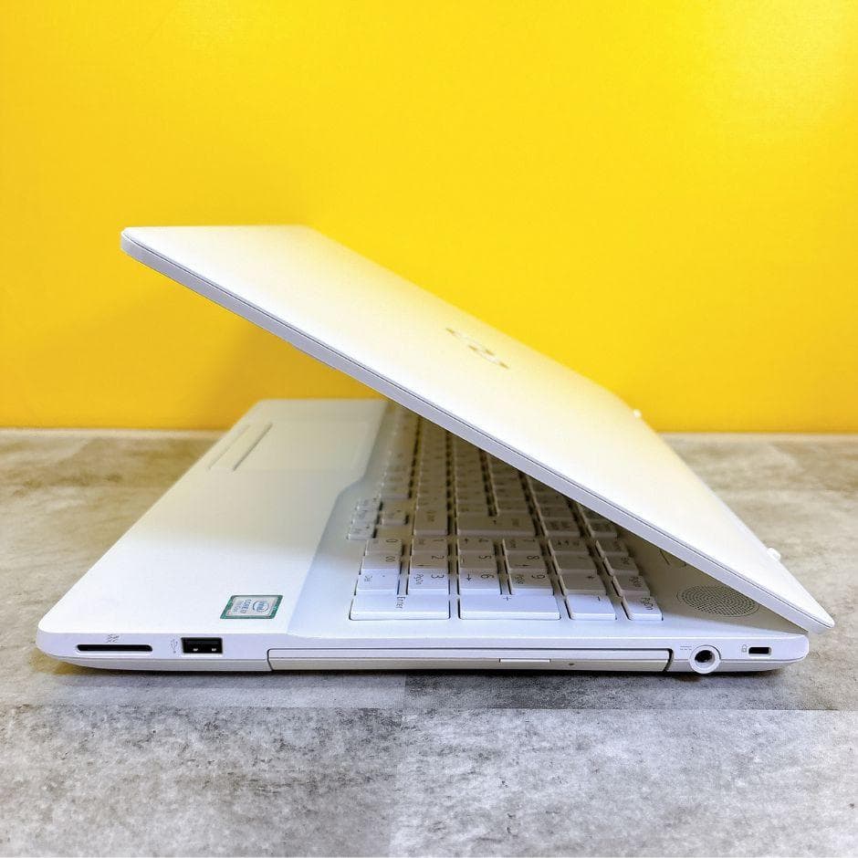 美品❣ⅰ7✨新品SSD512GB✨Windows11 カメラ 薄型ノートパソコン