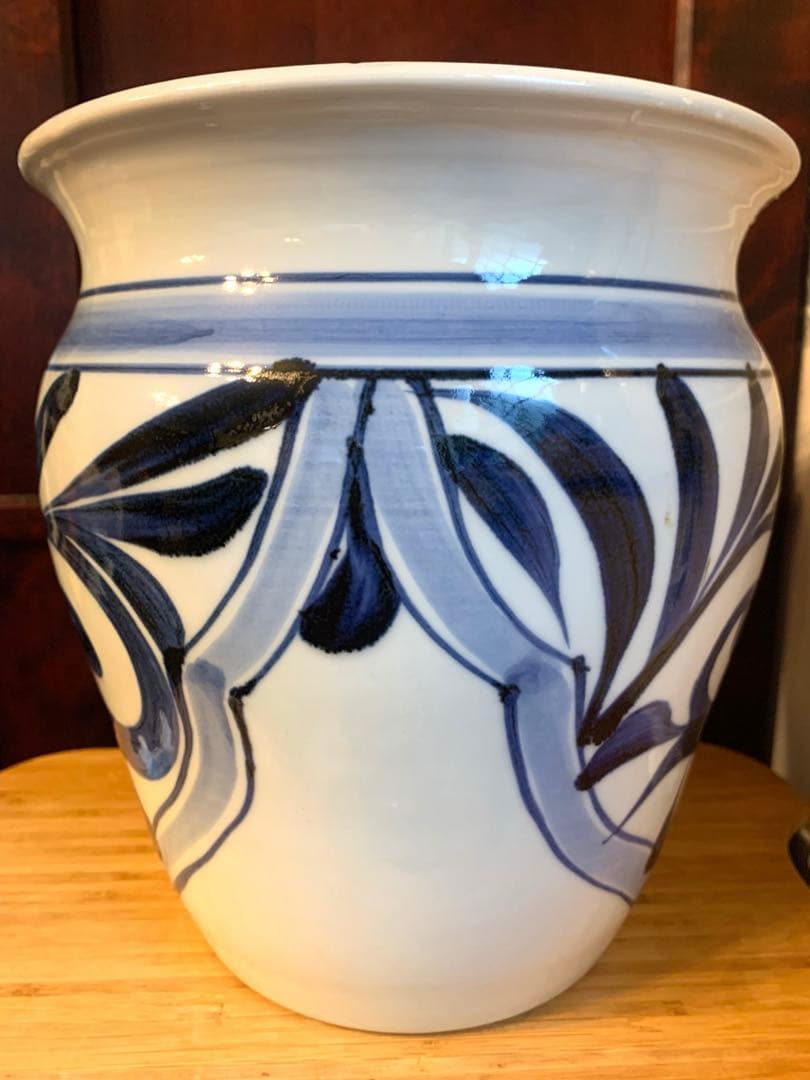 【希少】砥部焼 梅山窯 唐草 大きな壺 花器 花瓶 和風 陶器 壺