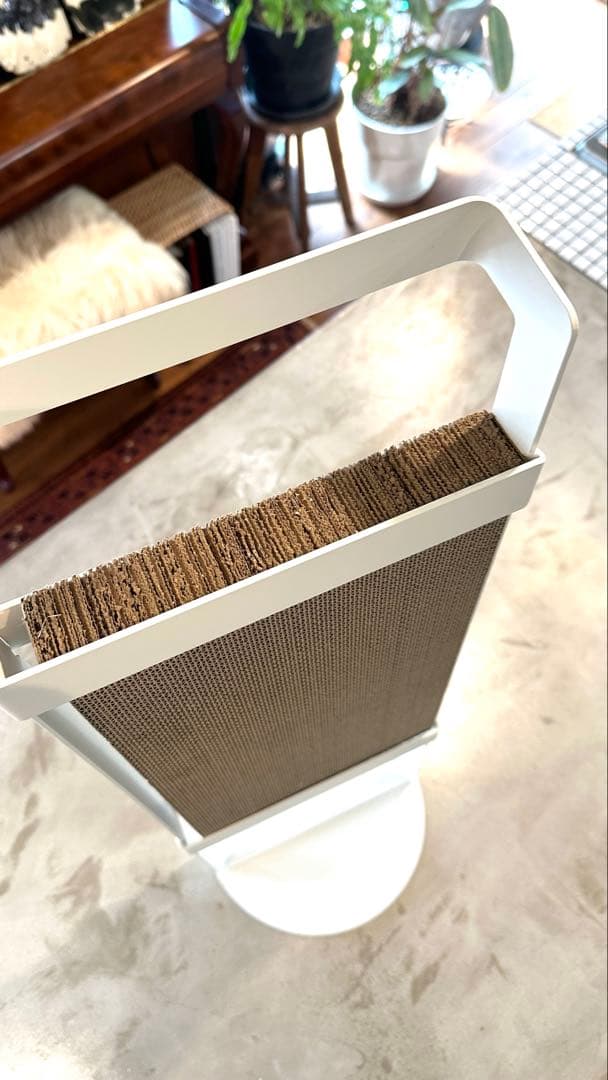 pecolo Cat Scratcher：縦置きホワイト 猫爪とぎ
