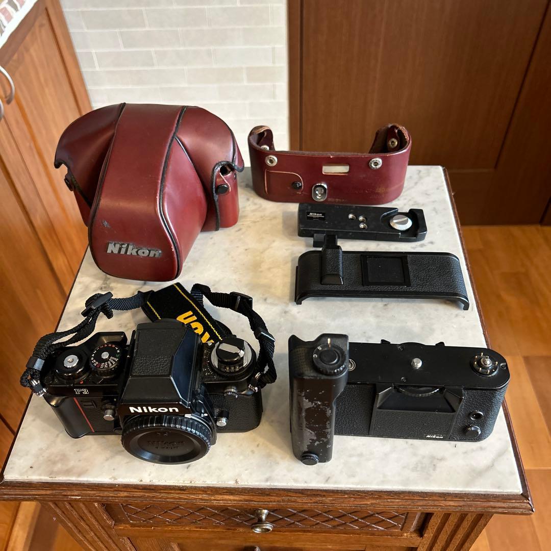 Nikon F3 、MD-4(要修理)、ケース、その他