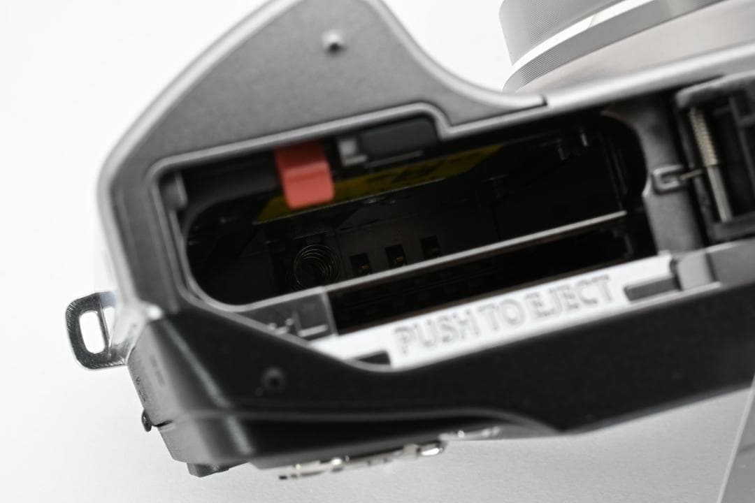 【極美品】OLYMPUS SZ-14 シルバー　ほぼ新品！