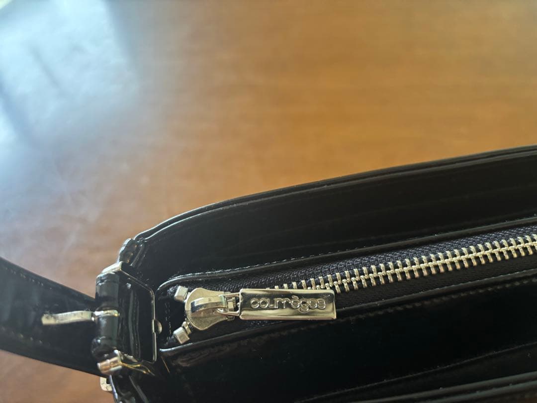 Courreges ブラックショルダーバッグ