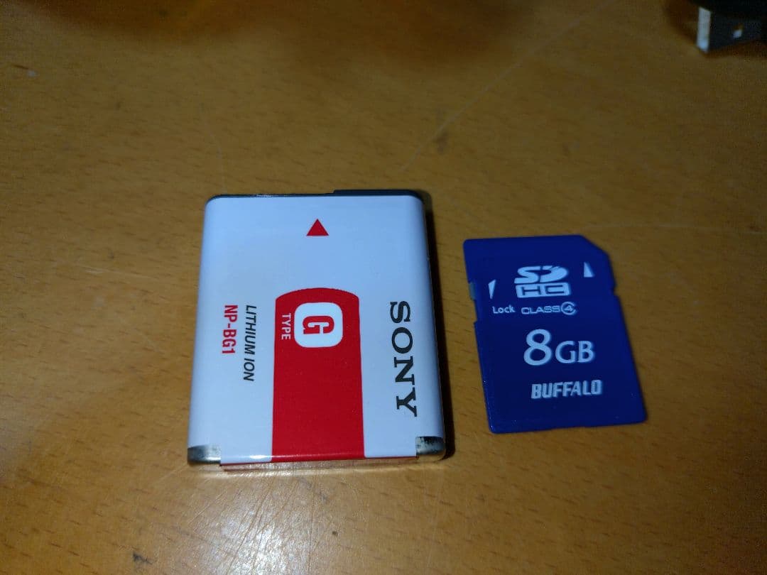 美品 SONY DSC-HX10V サイバーショット デジタルカメラ ホワイト