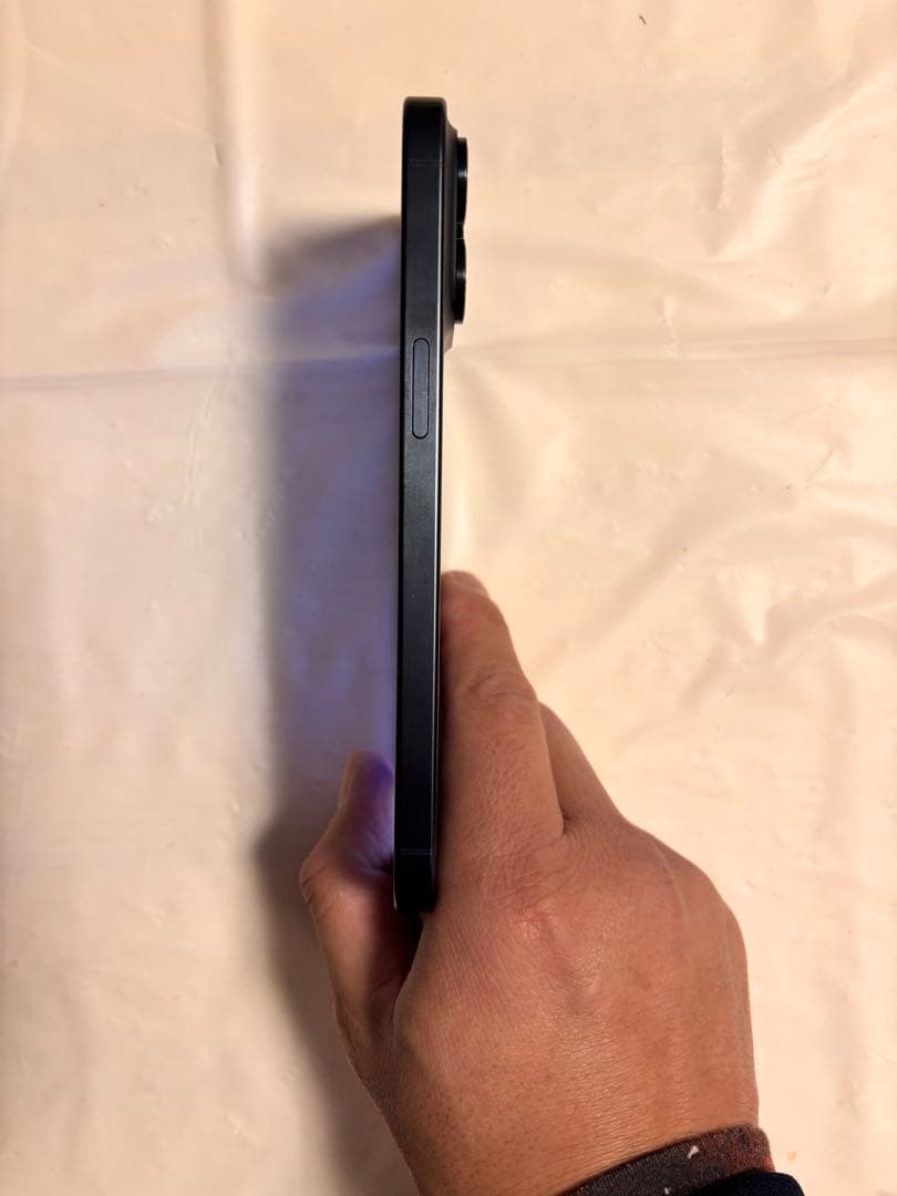 氷*水様 初*め様 iPhone 15Promax 512GB 海外製　動作不具