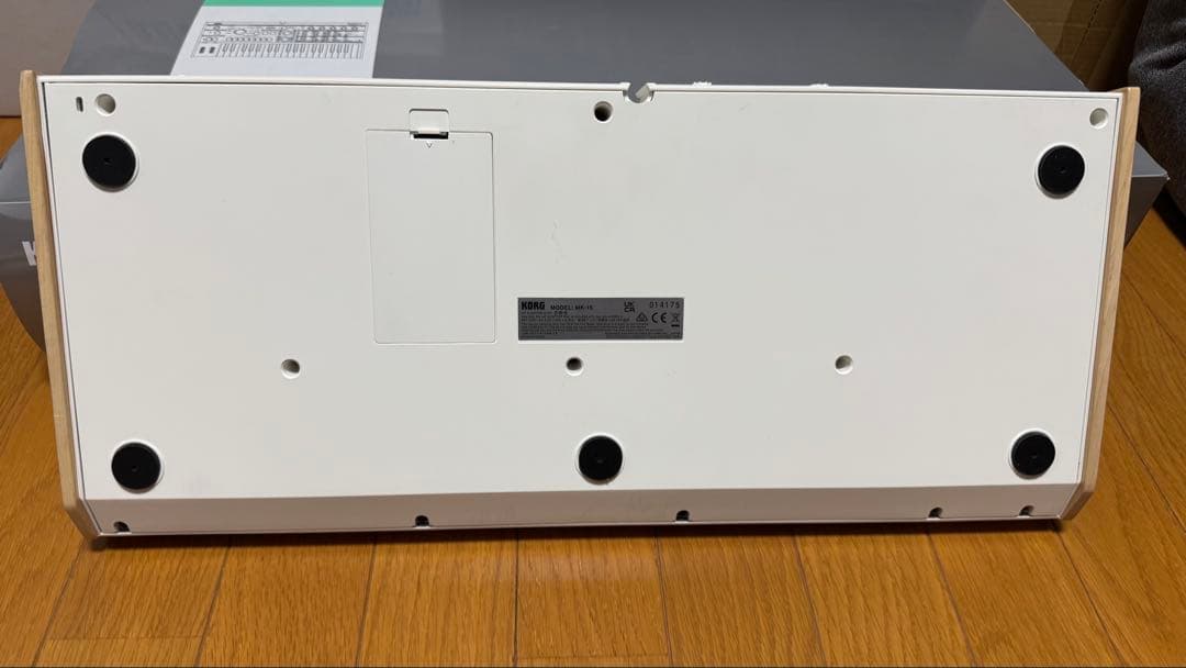 microKORG S ホワイト シンセサイザー ボコーダー KORG