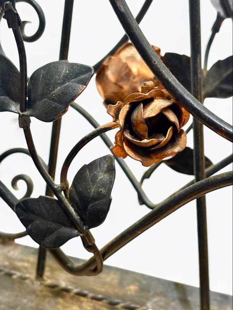 アンティーク ビンテージ アイアン製 薔薇 マガジンラック ローズ