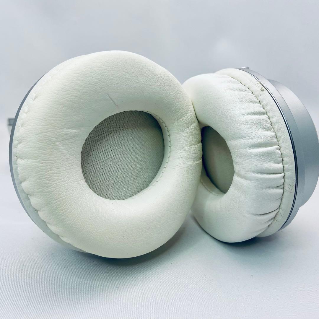 【限定】Ariana Grande × Brookstone ネコ耳ヘッドホン