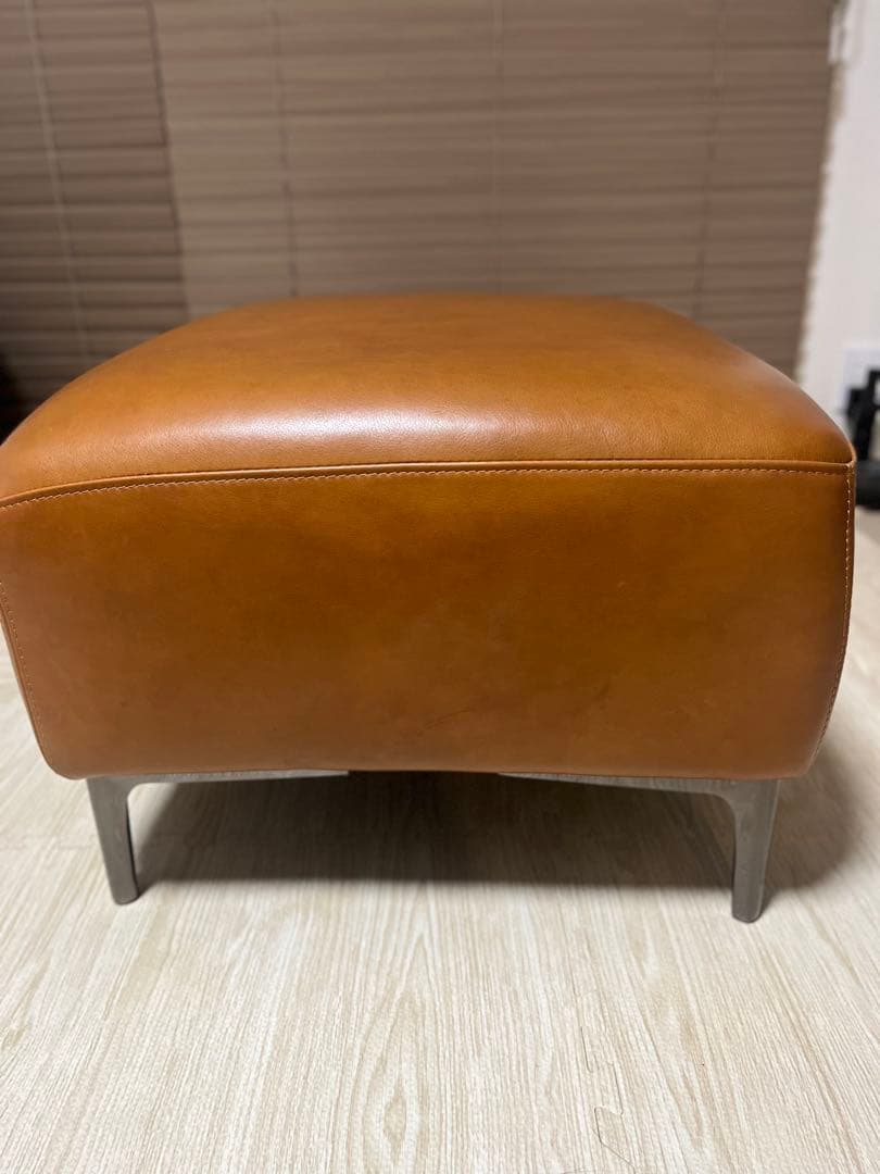 キャメル色 本革　オットマン Living house