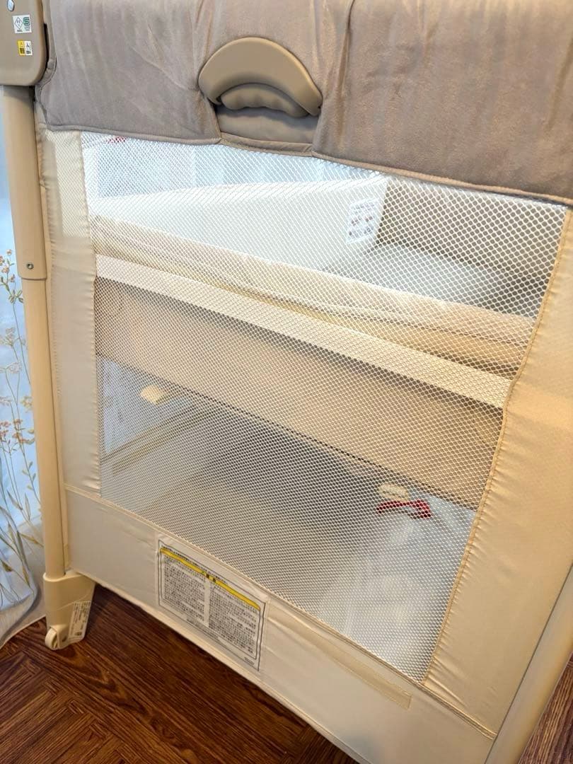 ココネルエアープラス　アップリカ　ベビーベッド 説明書付き