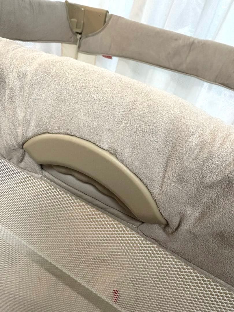 ココネルエアープラス　アップリカ　ベビーベッド 説明書付き