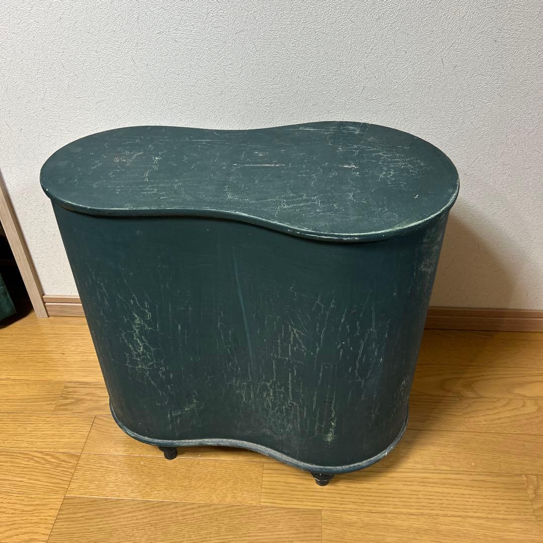 アンティーク小物入れ