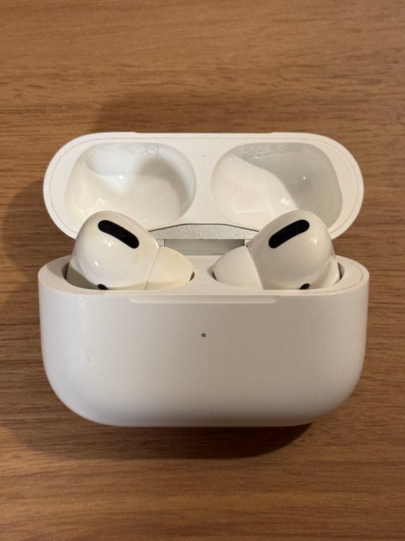 Apple AirPods Pro 第一世代 ケースカバー付き