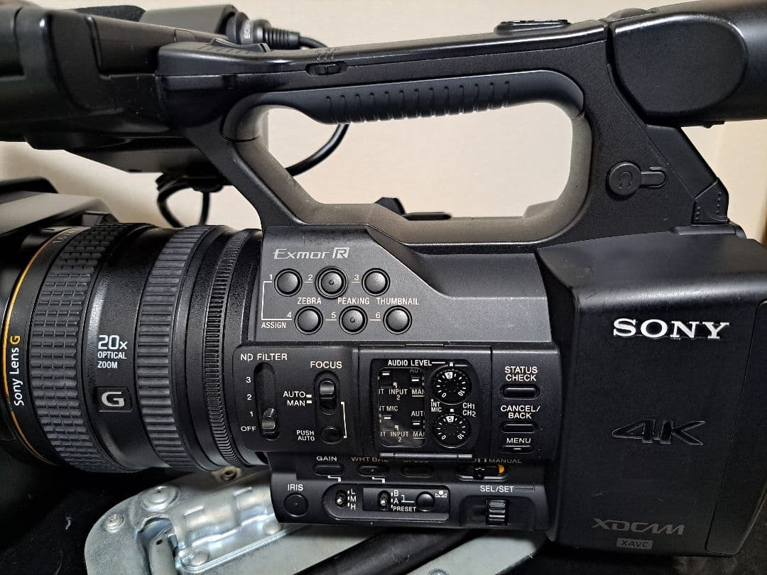 ソニー 4K ビデオカメラ プロ(業務用)