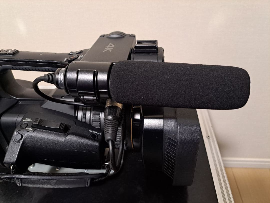 ソニー 4K ビデオカメラ プロ(業務用)