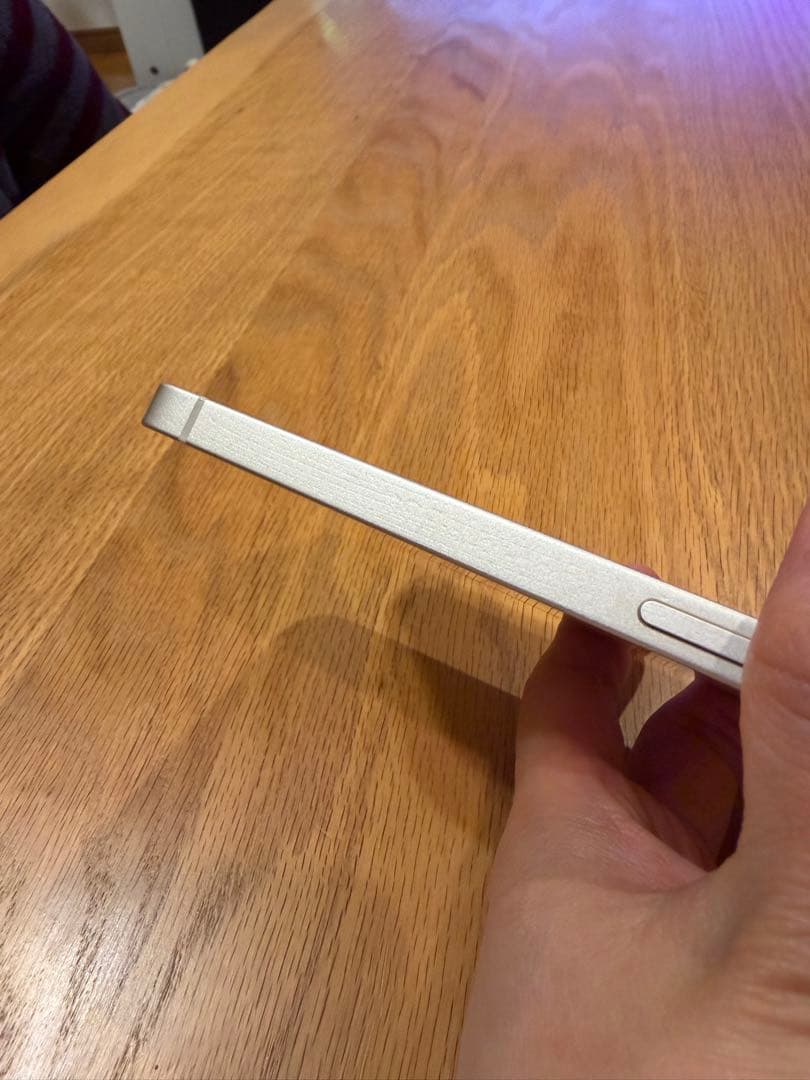 Apple iPhone 14 ホワイト 本体 充電ケーブル付き