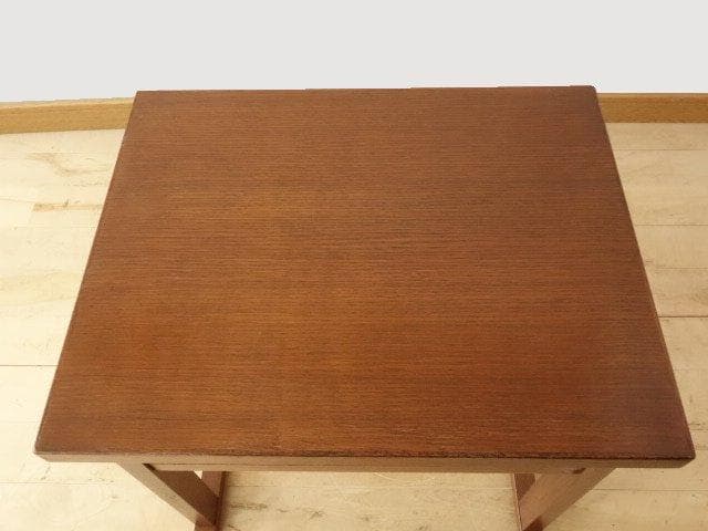 北海道手作り家具　ナラ材　マルチサイドテーブル　 ミニデスク　ソファーの隣に