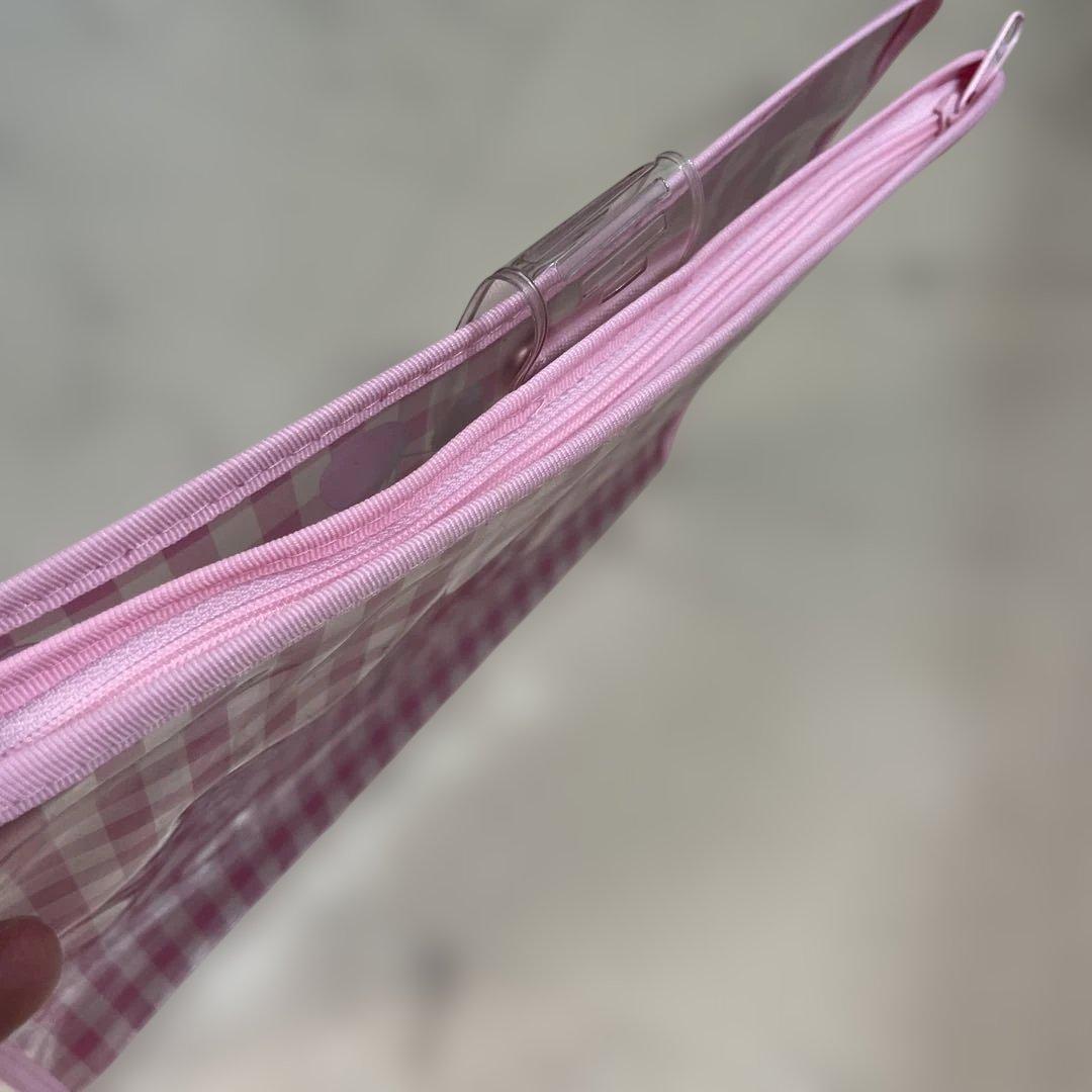 ハローキティ　ファスナー付きルーズリーフ　サンリオ