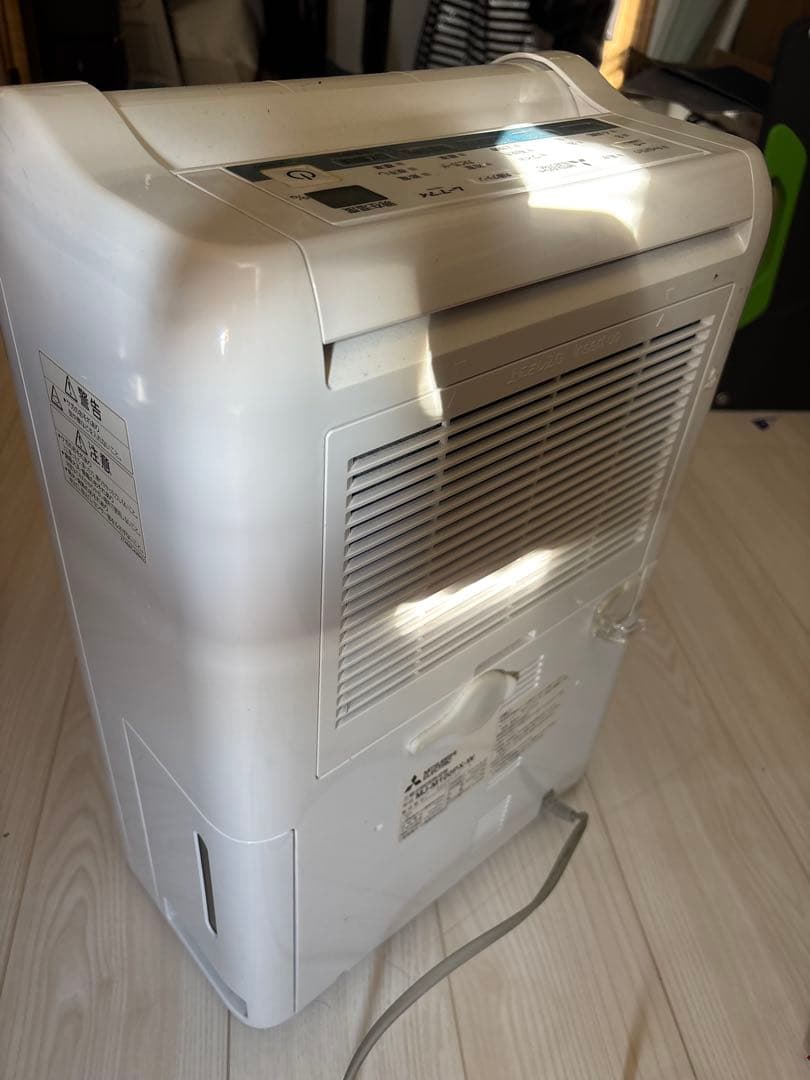 三菱　SARARI 除湿機 10L/日 コンパクト