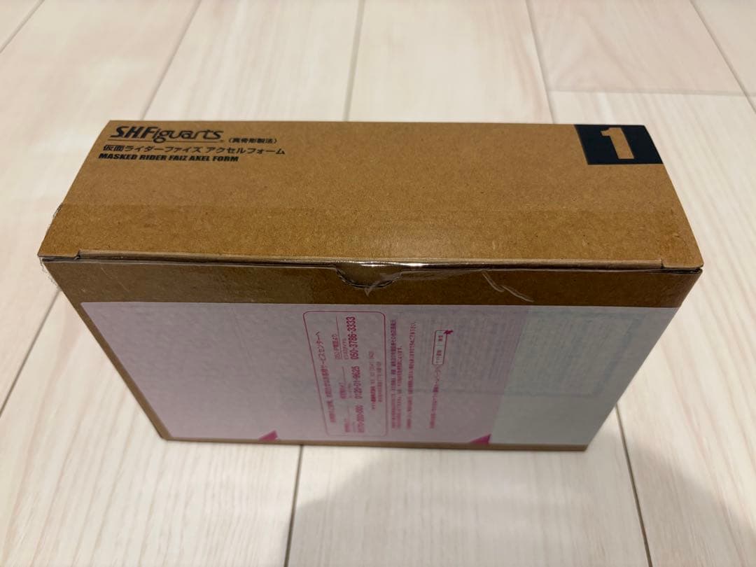 S.H.Figuarts　真骨彫製法 仮面ライダーファイズ アクセルフォーム
