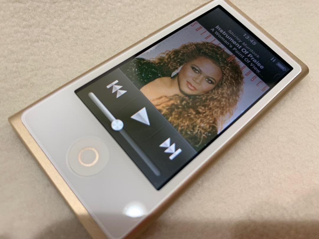 【美品】Apple iPod nano 第7世代 16GB ゴールド