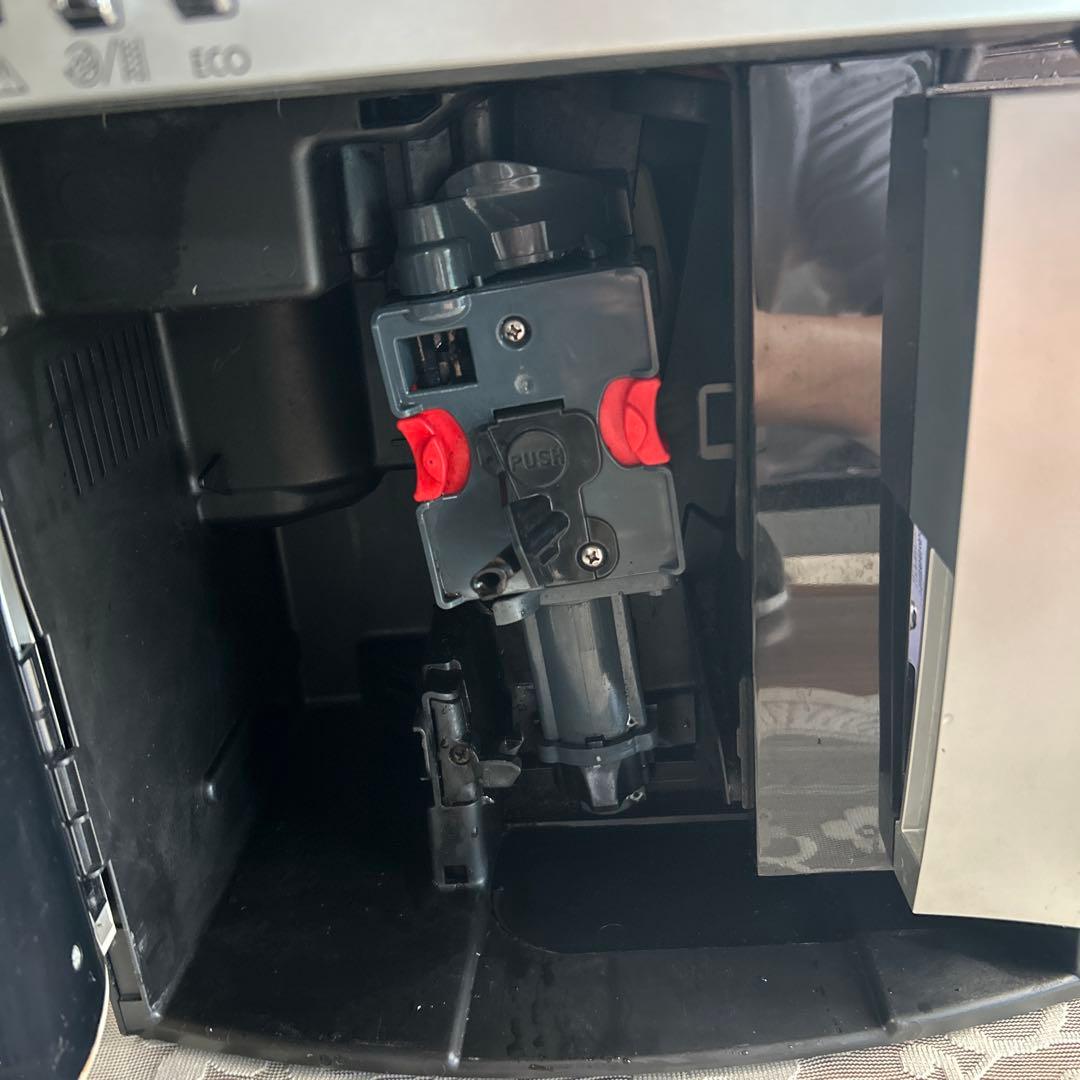 デロンギ マグニフィカ エスプレッソマシン ESAM03110動確済