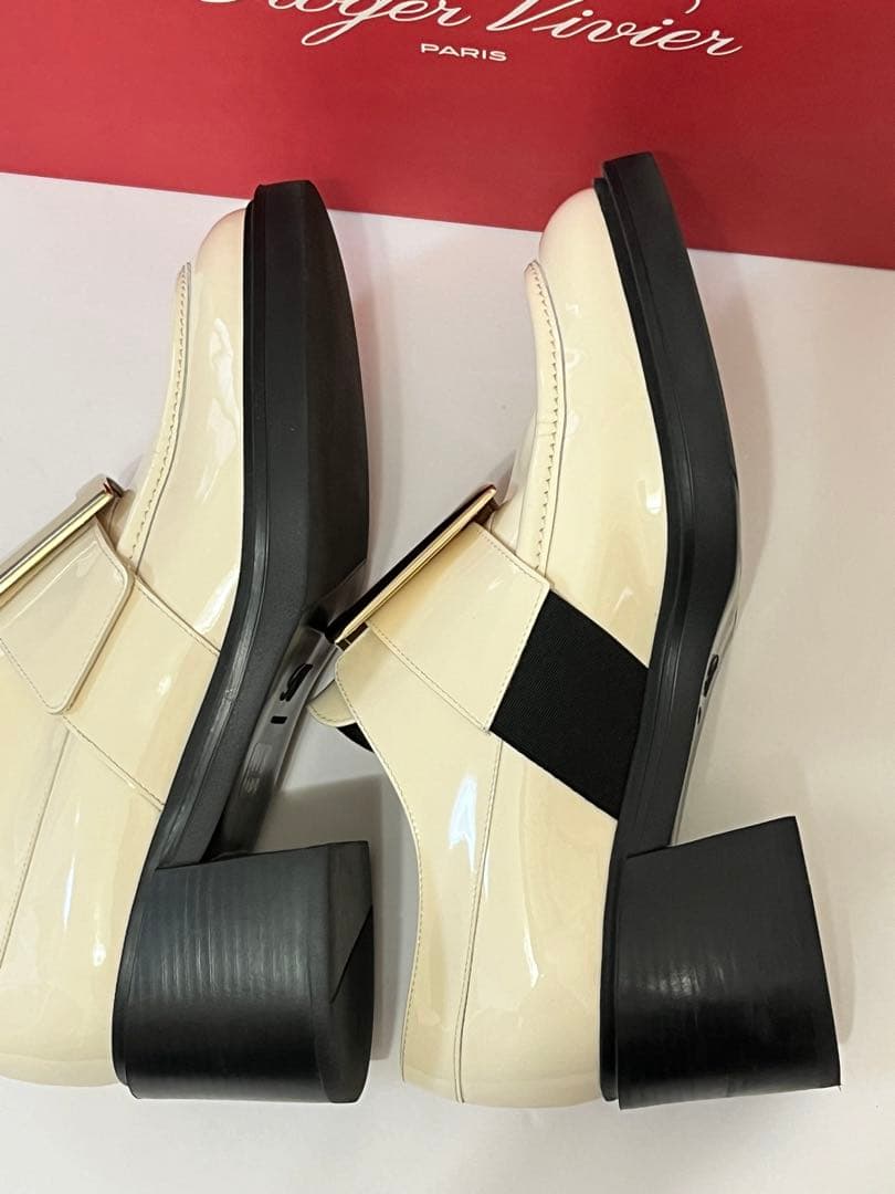 ロジェヴィヴィエ ローファー エナメル オフホワイト 38.5