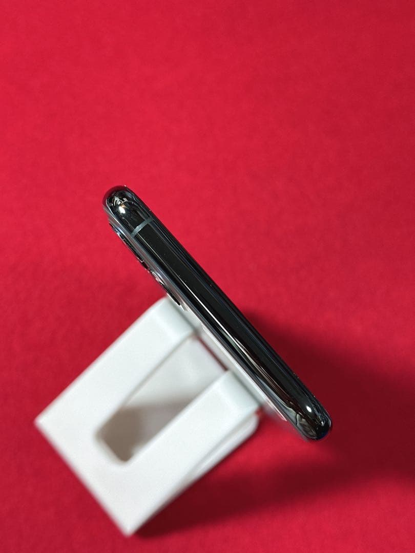 7247iPhone 11PROMAXミッドナイトグリーン64GB simフリー