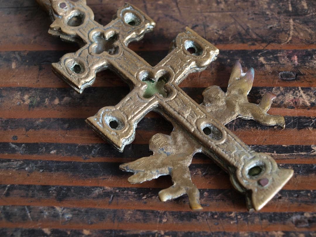 カラバカ村に伝わる伝説の十字架 天使が運ぶカラバカクロス 聖遺物 /K120