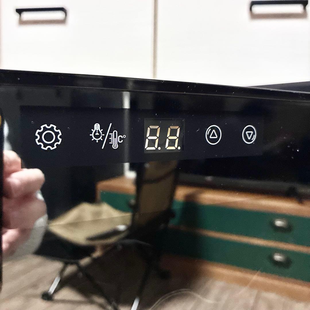 【美品】WIE ワインセラー 18本収納 WIWCJC18BADX