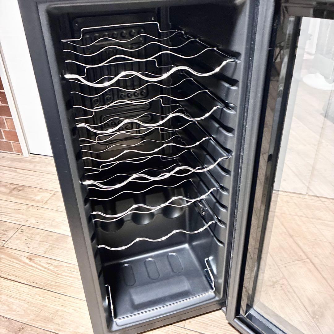 【美品】WIE ワインセラー 18本収納 WIWCJC18BADX