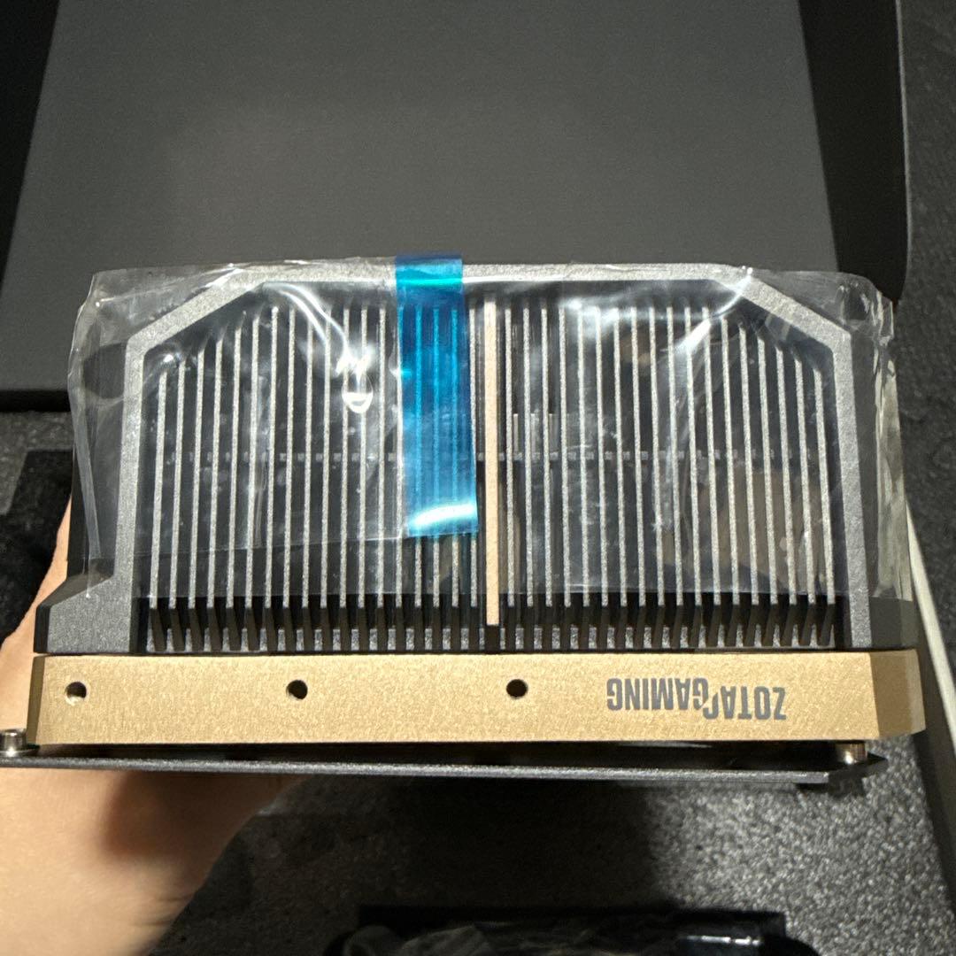 ZOTAC GeForce RTX 5090 のシンクのみ 基板（PCB）なし