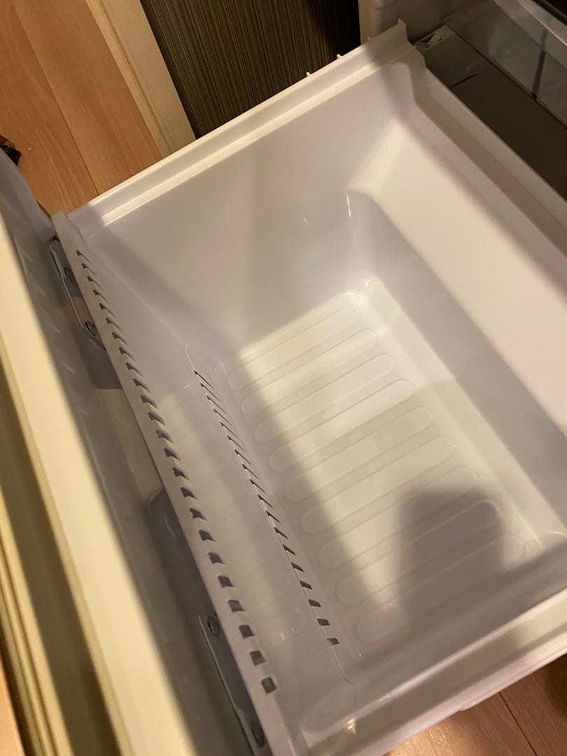 SHARP冷蔵庫 SJ-GD14E-B 137L(プラズマクラスター搭載/美品)