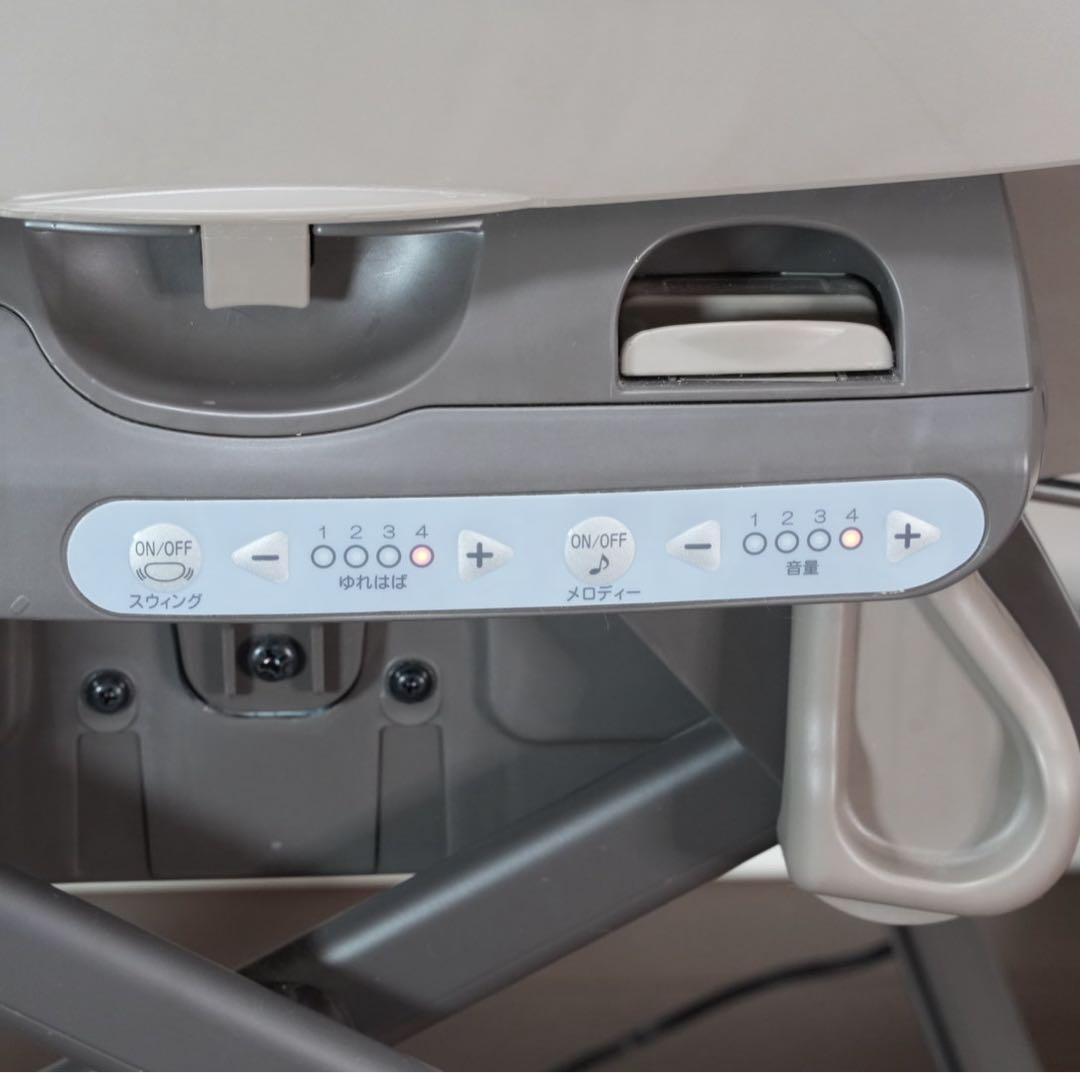 【美品】Combi ネムリラ tete a tete オートスイング バースデイ