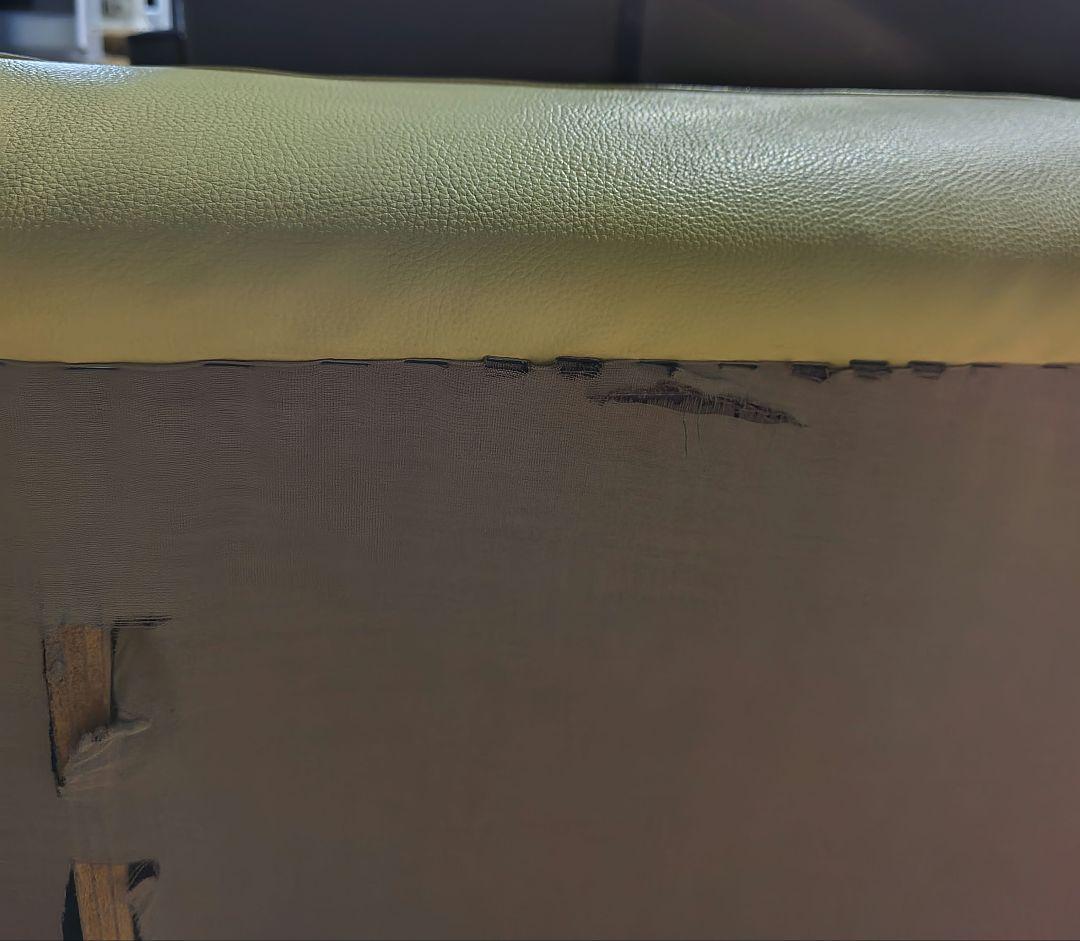 カリモク　KARIMOKU　2人掛けソファ　イエロー　木目　L1415