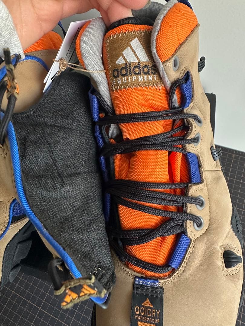 靴 adidas RADLANDER EQT US11.5